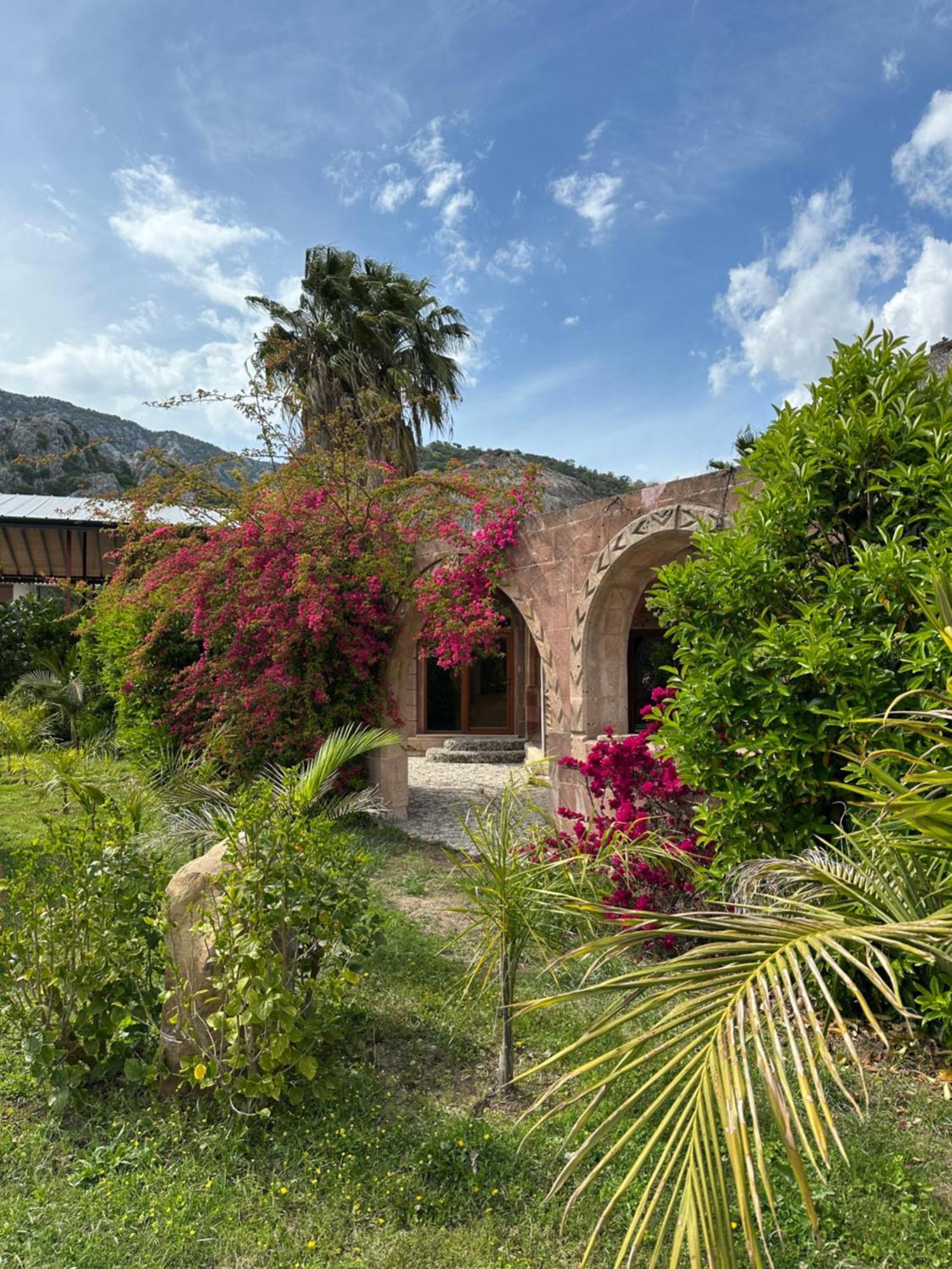 Azur Hotel Cirali Exterior photo